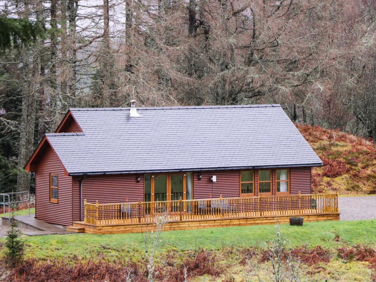 Fersit Log Cottage Roybridge Eksteriør billede
