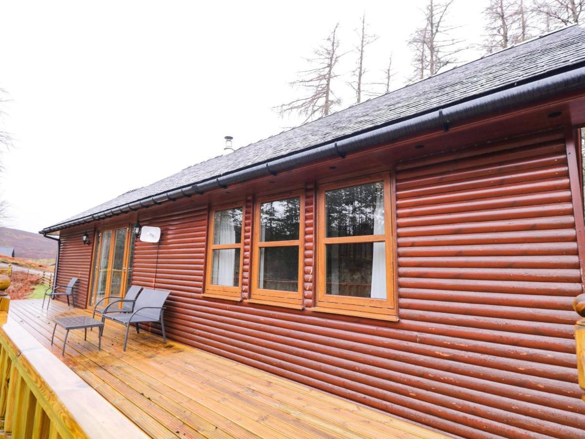 Fersit Log Cottage Roybridge Eksteriør billede